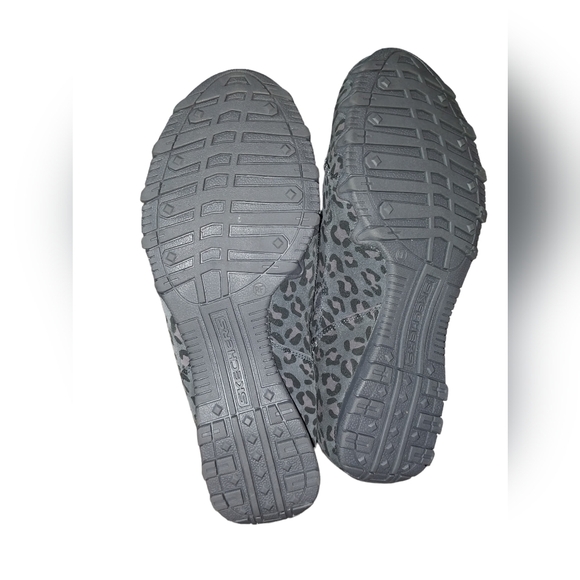 Skechers gray cheetah print booties size 10 - Picture 11 of 14